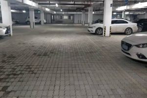 株洲，某小區地下停車(chē)廠(chǎng)